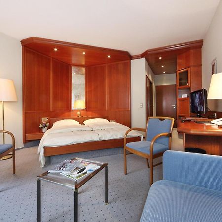 Brauereigasthof-Hotel Roter Ochsen Ελβάνγκεν Δωμάτιο φωτογραφία